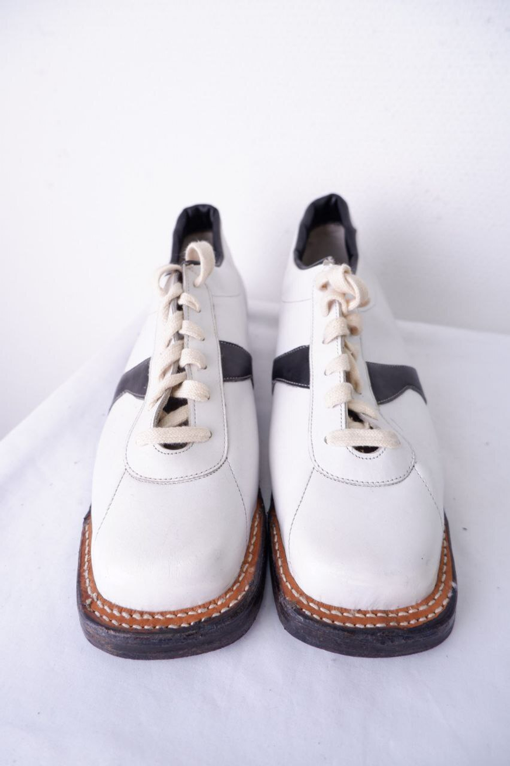 Ботинки лыжные светлые 45/46 размер