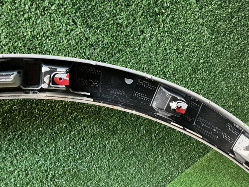 Расширитель левый Porsche Cayenne Coupe (19-нв)