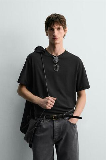 ZARA ФУТБОЛКА СВОБОДНОГО КРОЯ ИЗ ХЛОПКА И ЛЬНА, ЧЕРНЫЙ