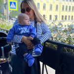 Свитшот Very Peri чёрного цвета с текстом