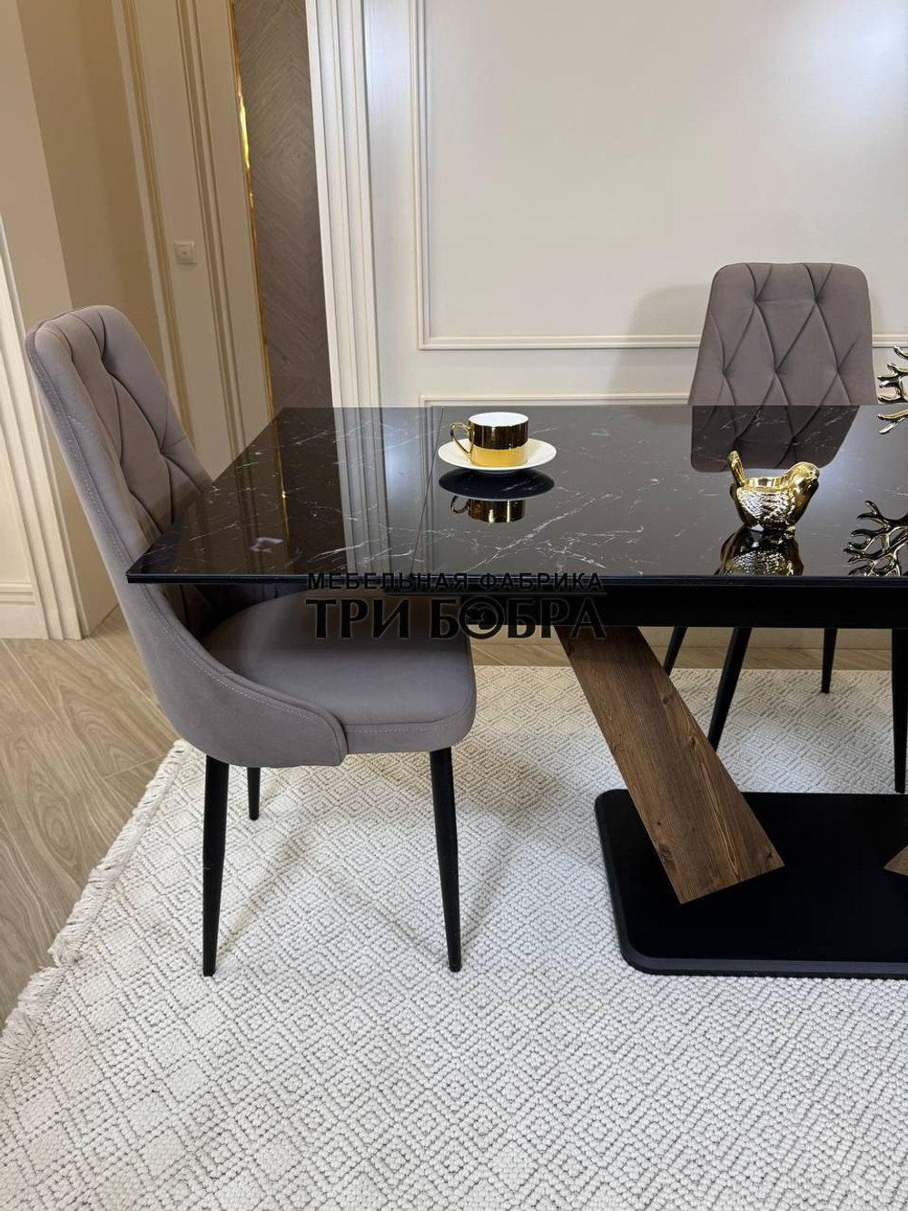 Кухонный раскладной стол "Вирджиния" , черный мрамор и 4 стула ЛОНДОН