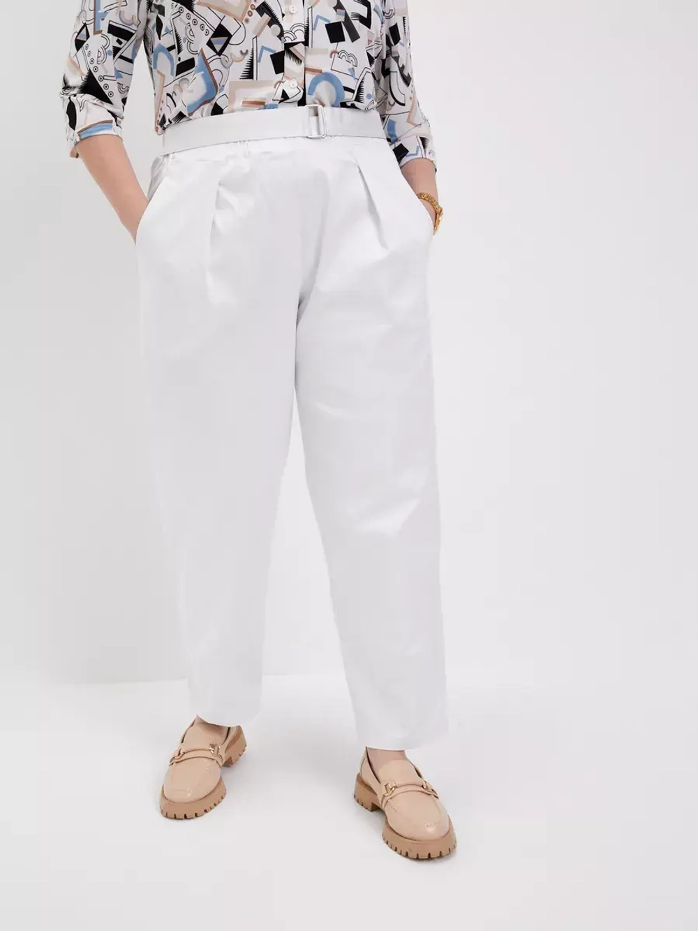 Брюки белые летние из хлопка