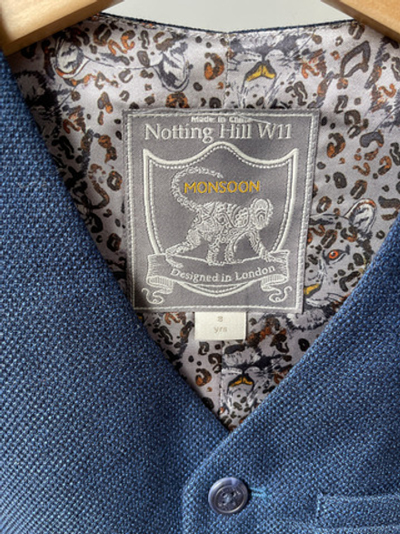 Жилет Monsoon с галстуком, 128