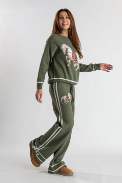 Костюм с принтом