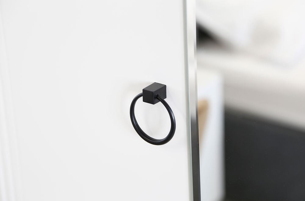 Шкаф трехдверный "Ева" 105.02 (Белое дерево/Белый матовый)