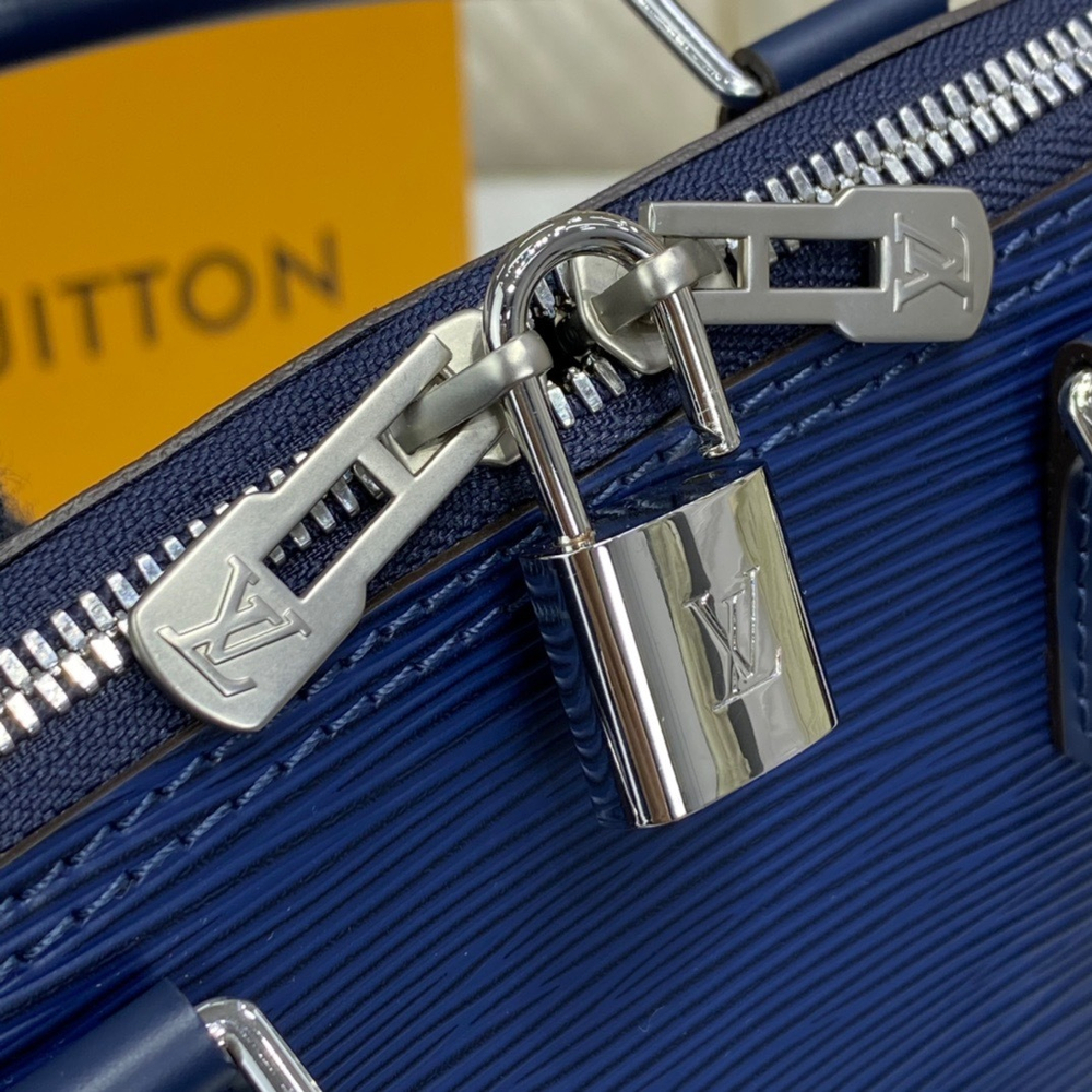Louis Vuitton Alma PM