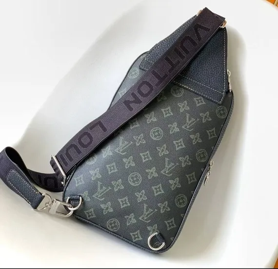 Сумка-слинг Louis Vuitton Avenue NM канва Monogram Macassar Dark Green