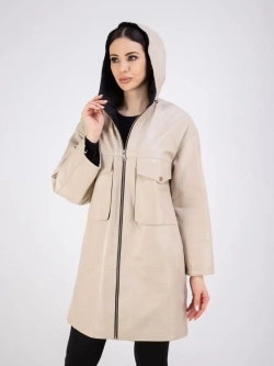 Пальто из натуральной кожи с капюшоном