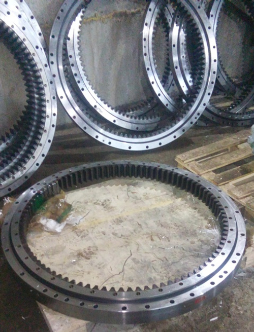 Поворотный круг Volvo EC140