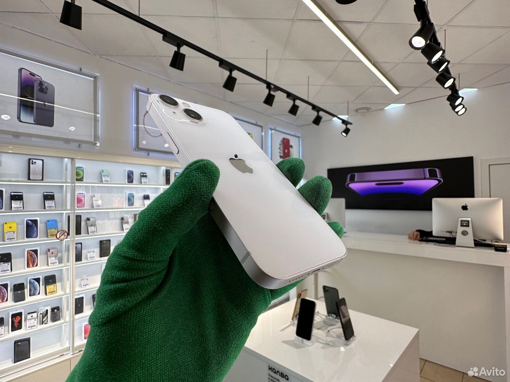 iPhone 13 256 ГБ б/у