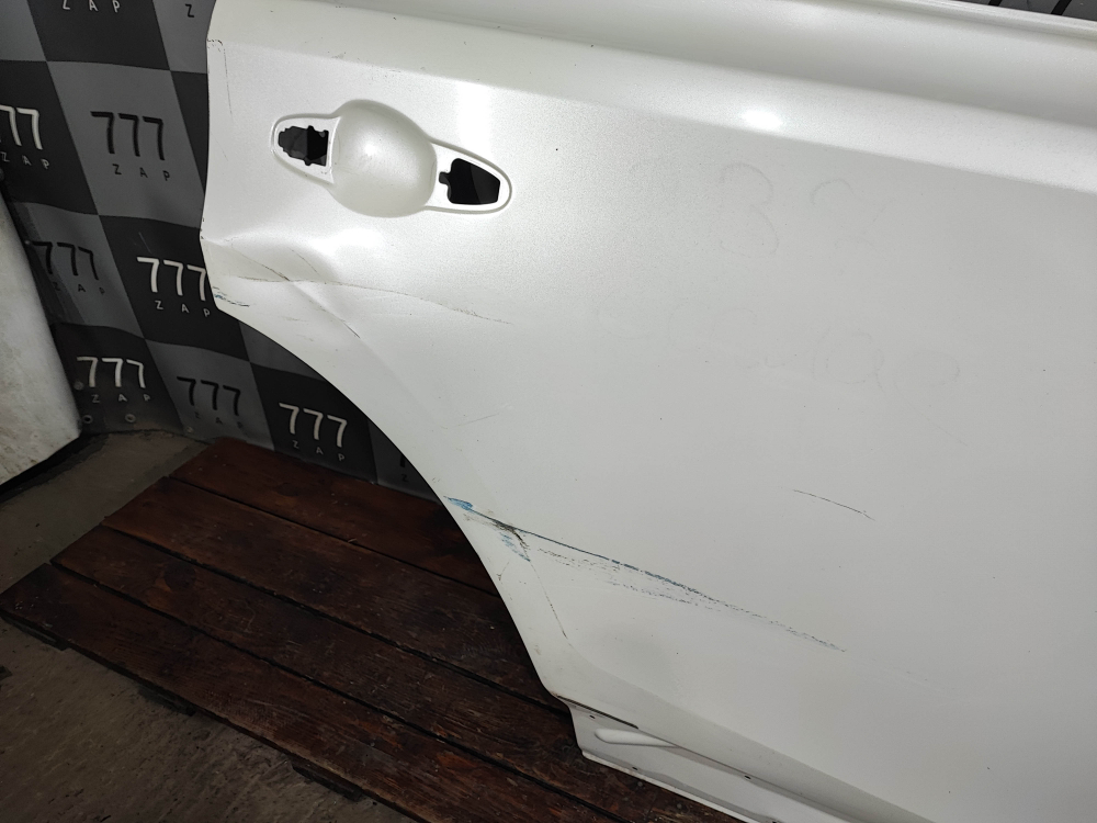 Дверь задняя правая Toyota RAV4 IV (XA40) 12-19 Б/У Оригинал 670030R110