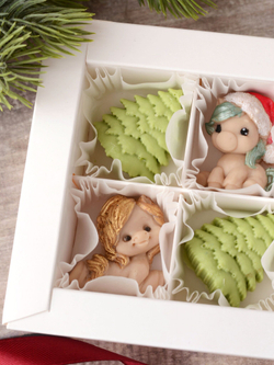 Набор из шоколада "Новогодний" с лошадками #4