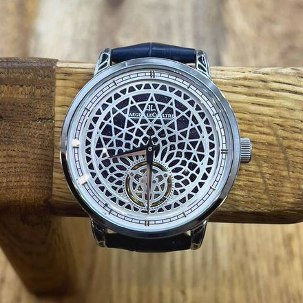 Часы Jaeger-LeCoultre