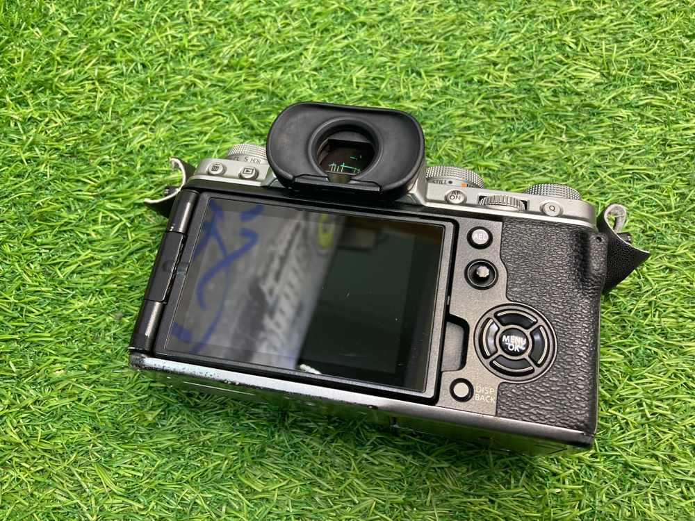 FujiFilm X-T4 Silver