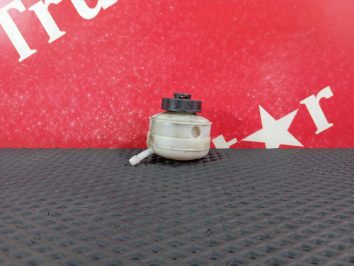 Бачок главного цилиндра сцепления