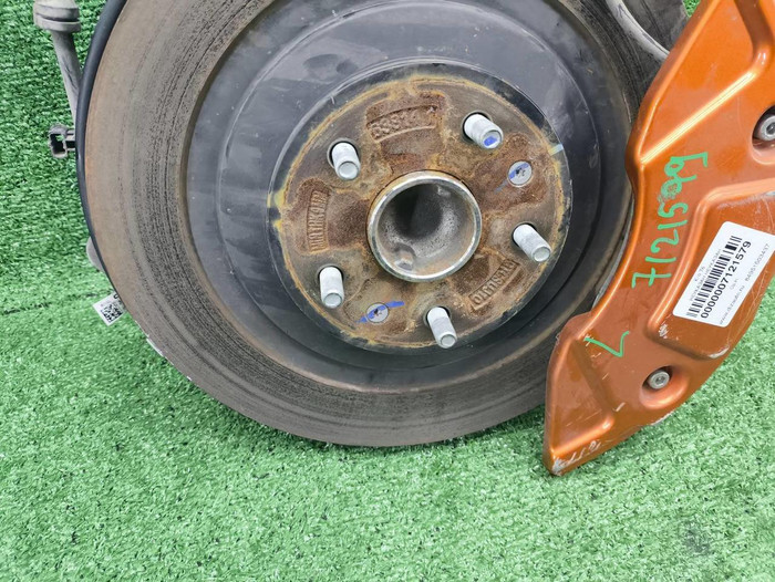 Кулак задний левый Changan Uni-K (20-нв)