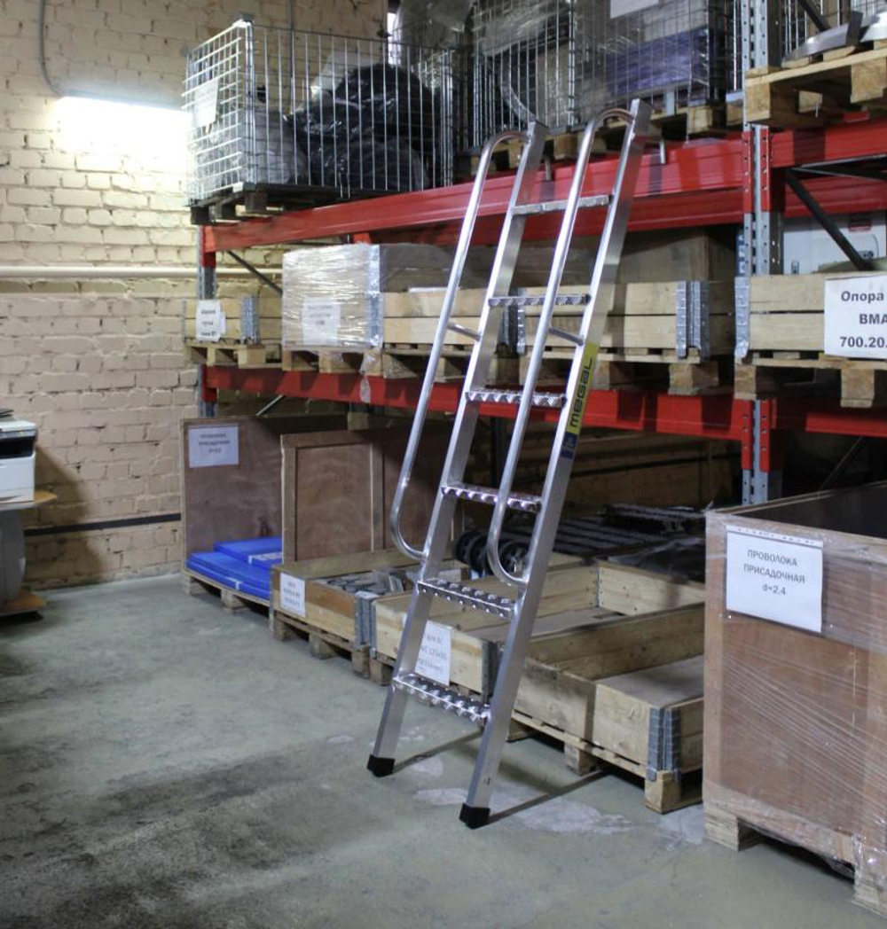 Лестница приставная стеллажная MEGAL ЛПС - 4,0 с поручнями