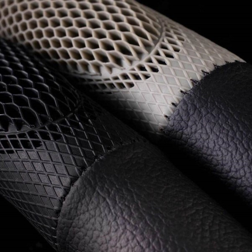 Оплетка руля M 37-39 см экокожа две объемные вставки с массажным эффектом серая (CAR PERFOMANCE)