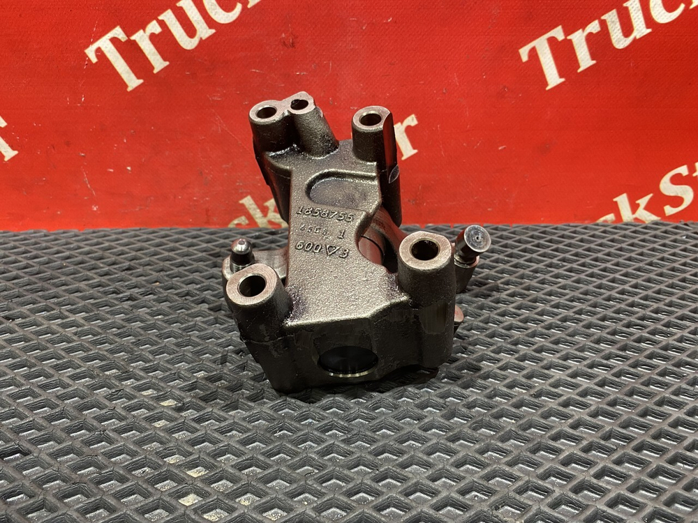 Вал рокеров в сборе 2018г.