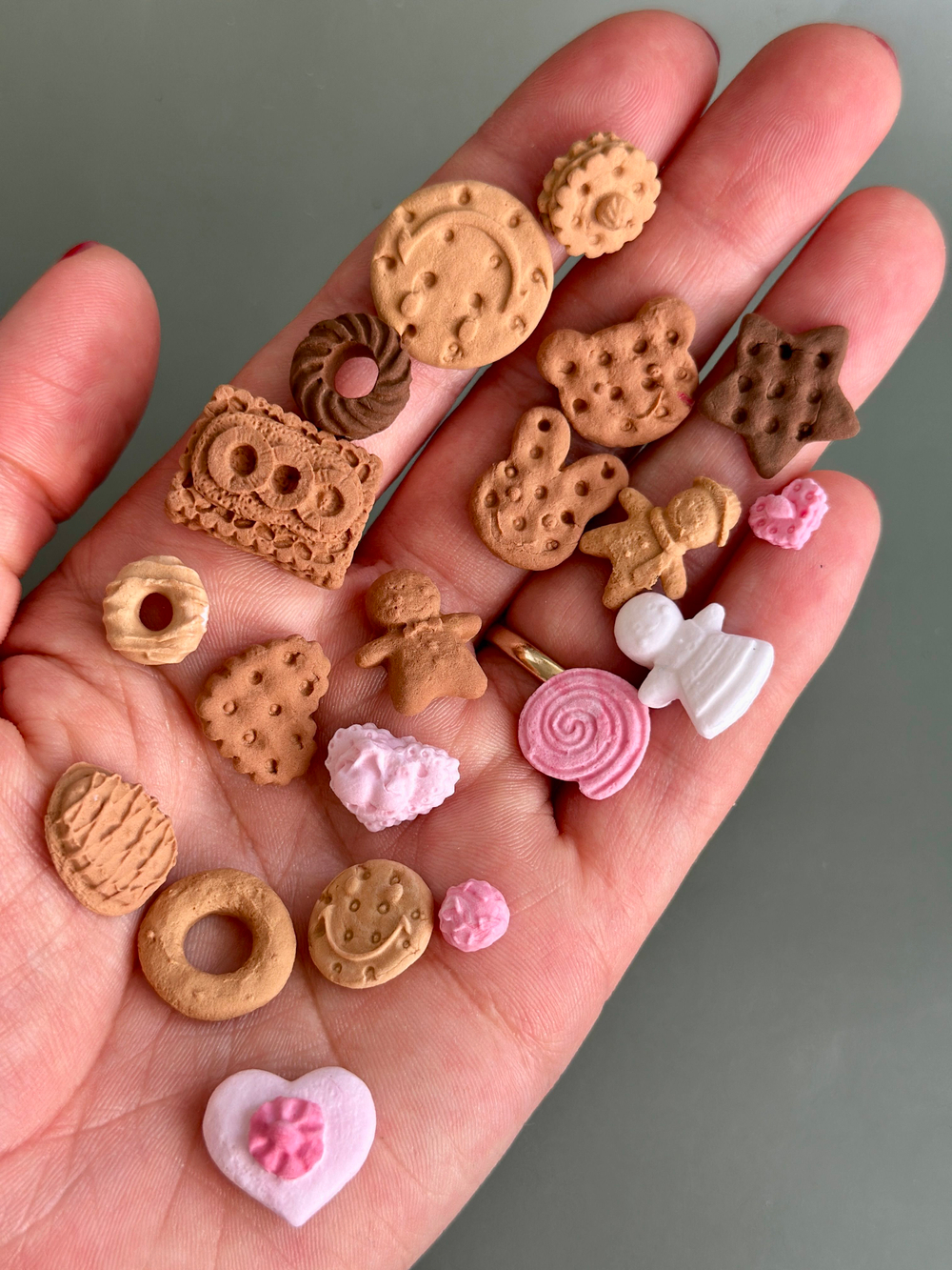 Молд силиконовый прямоугольный для лепки "Мини печенья" / форма для лепки игрушечных сладостей из полимерной глины для кукол и ватной игрушки