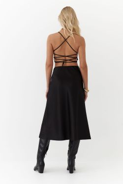 Топ на шнуровке из атласа черного цвета