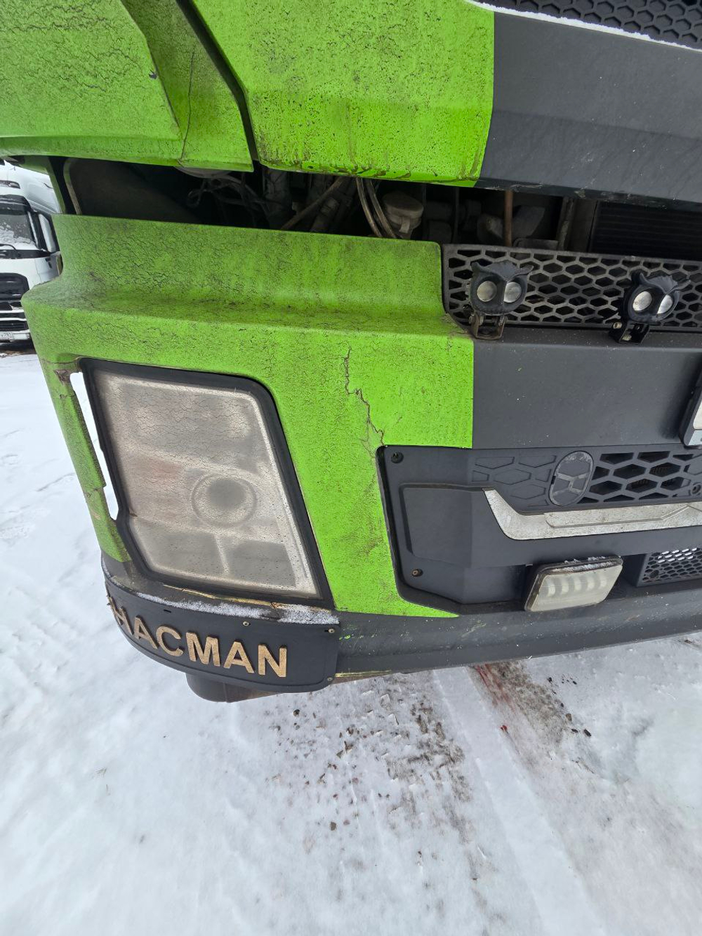 Shacman (Shaanxi) SX* 6x4 Седельный тягач SX42584V324 (Дизельный, 11,6 л, 423 л.с., МТ)