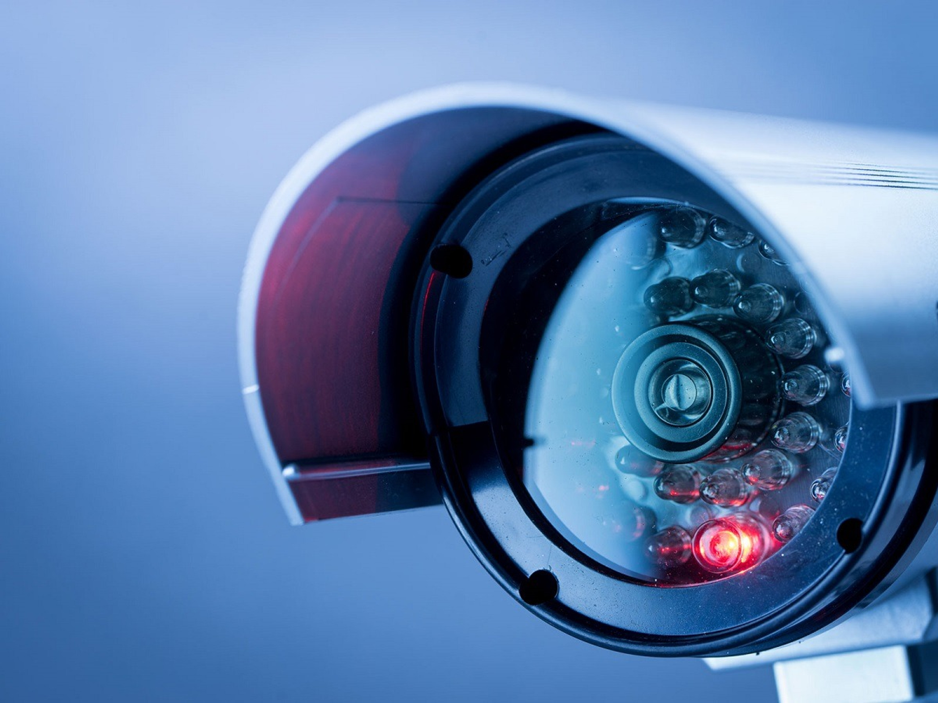 "Безопасность в каждом шаге: ваш надежный партнер security systems".
