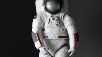 NASA и Prada разработали скафандр для будущих космических полётов