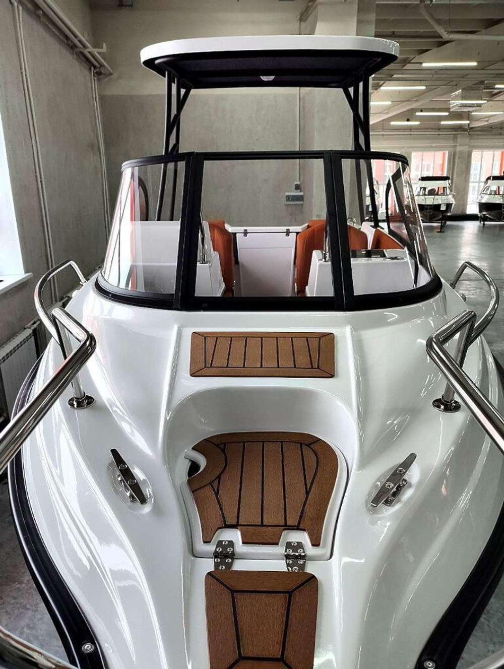 Катер-лодка алюминиевая BOSSFORR 580 BIMINI