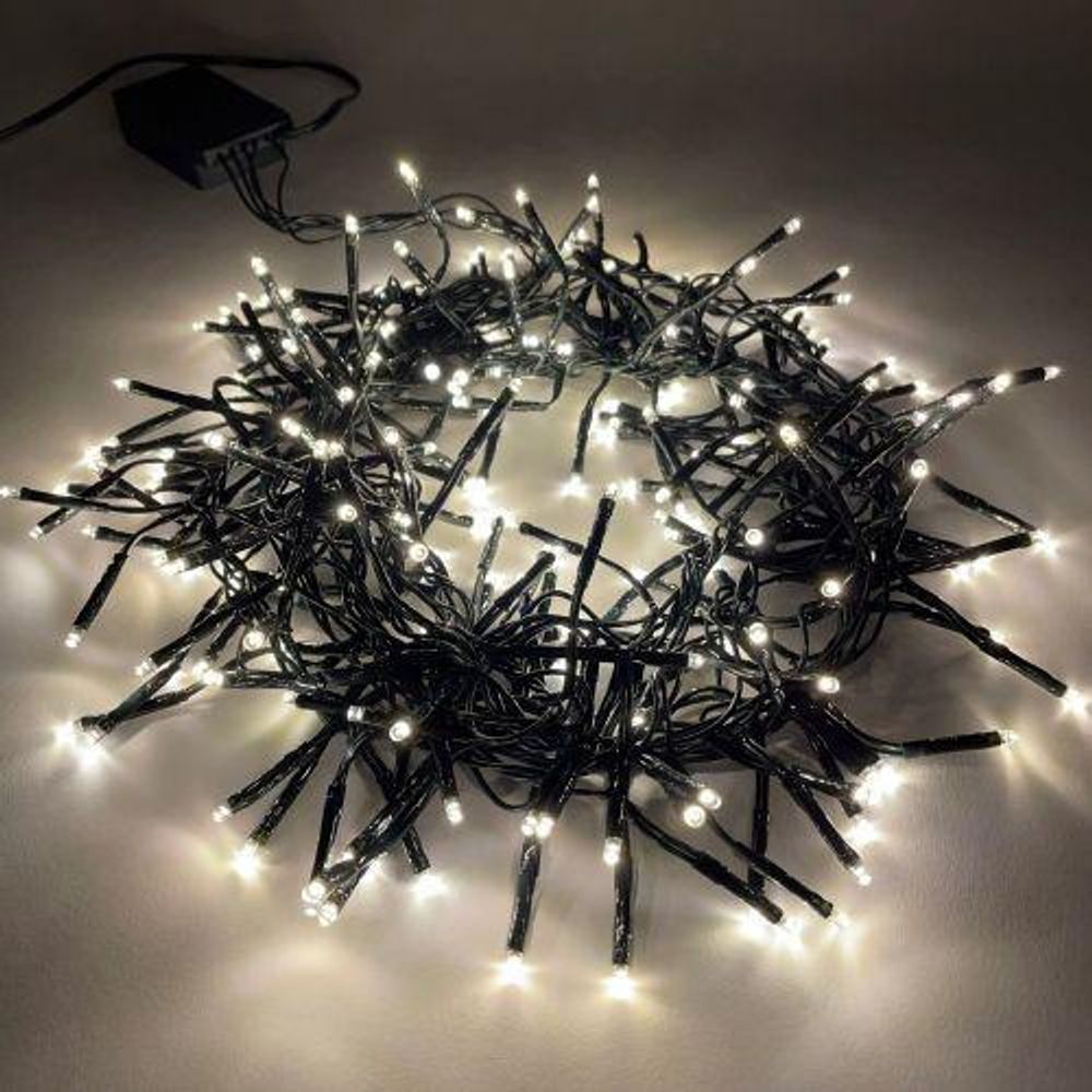 Гирлянда светодиодная "Нить Мишура" 3.9м 200LED 220В IP20 зел. провод тепл. свет ЭРА Б0047970