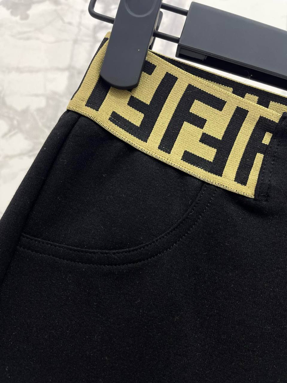 Леггинсы Fendi