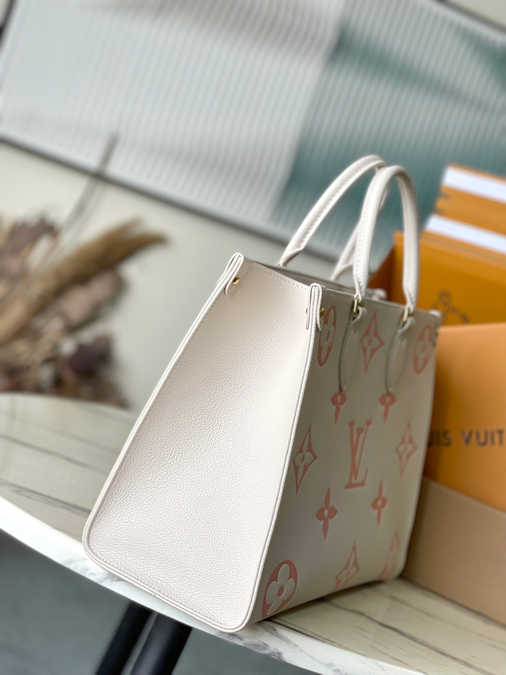 Louis Vuitton Onthego MM