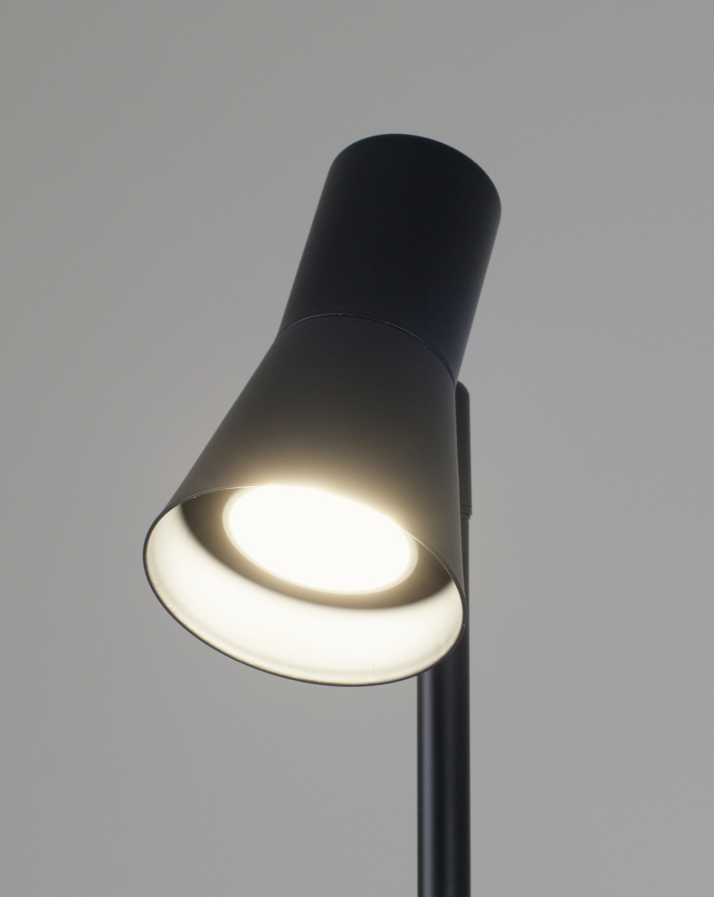 Торшер Moderli V11326-1F Melro