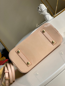 Louis Vuitton Alma PM