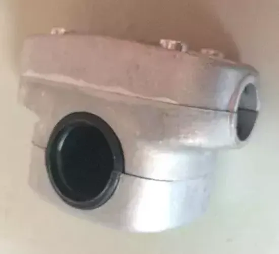 Кронштейн крепления рукояток к штанге мотокосы GBC 043/052 (28 мм)