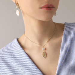 Подарочный комплект Majorica: серьги и колье Dafne