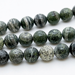 Серпентинит бусины (змеевик), диаметр 9,9-10,1 мм, цена за 9 шт (1/4 нити)