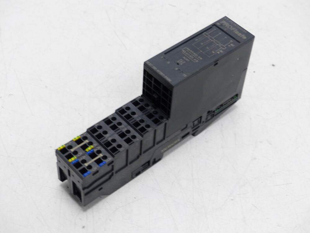 SIEMENS 6ES7 138-4FB03-0AB0