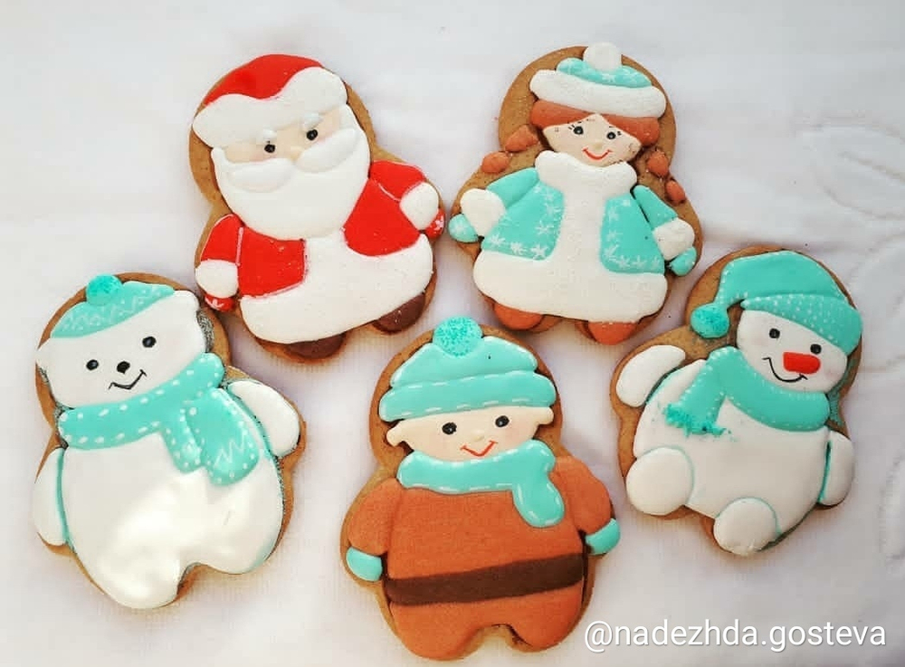 Новогодние персонажи / Дед Мороз