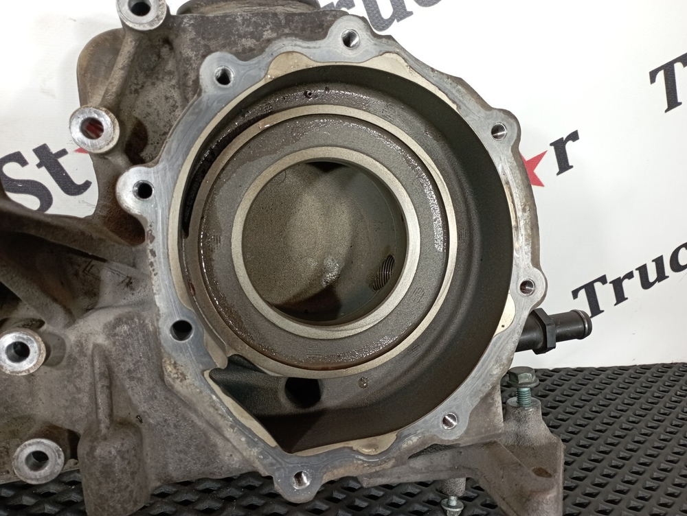 Корпус водяного насоса