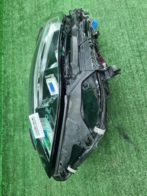 Фара правая Mercedes S W223 (20-нв) Digital Light