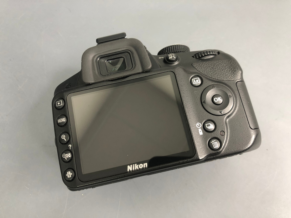 Nikon D3200 Kit 18-55mm 3.5-5.6G VR II (4.150 кадров)