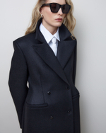 Пальто с формообразующими бедрами из шерсти Гуччи черный