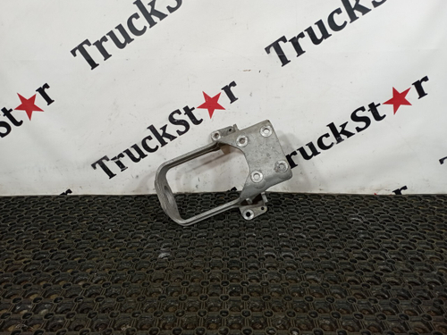 Кронштейн амортизатора