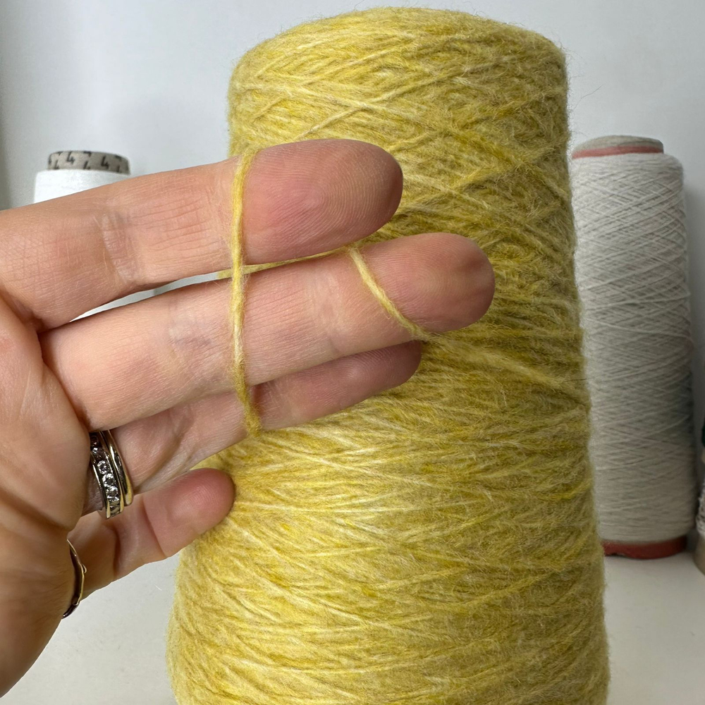 HYBRID - Pecci Filati; 42% хлопок, 38% меринос, 20% кашемир; 650м/100гр; цвет: желтый