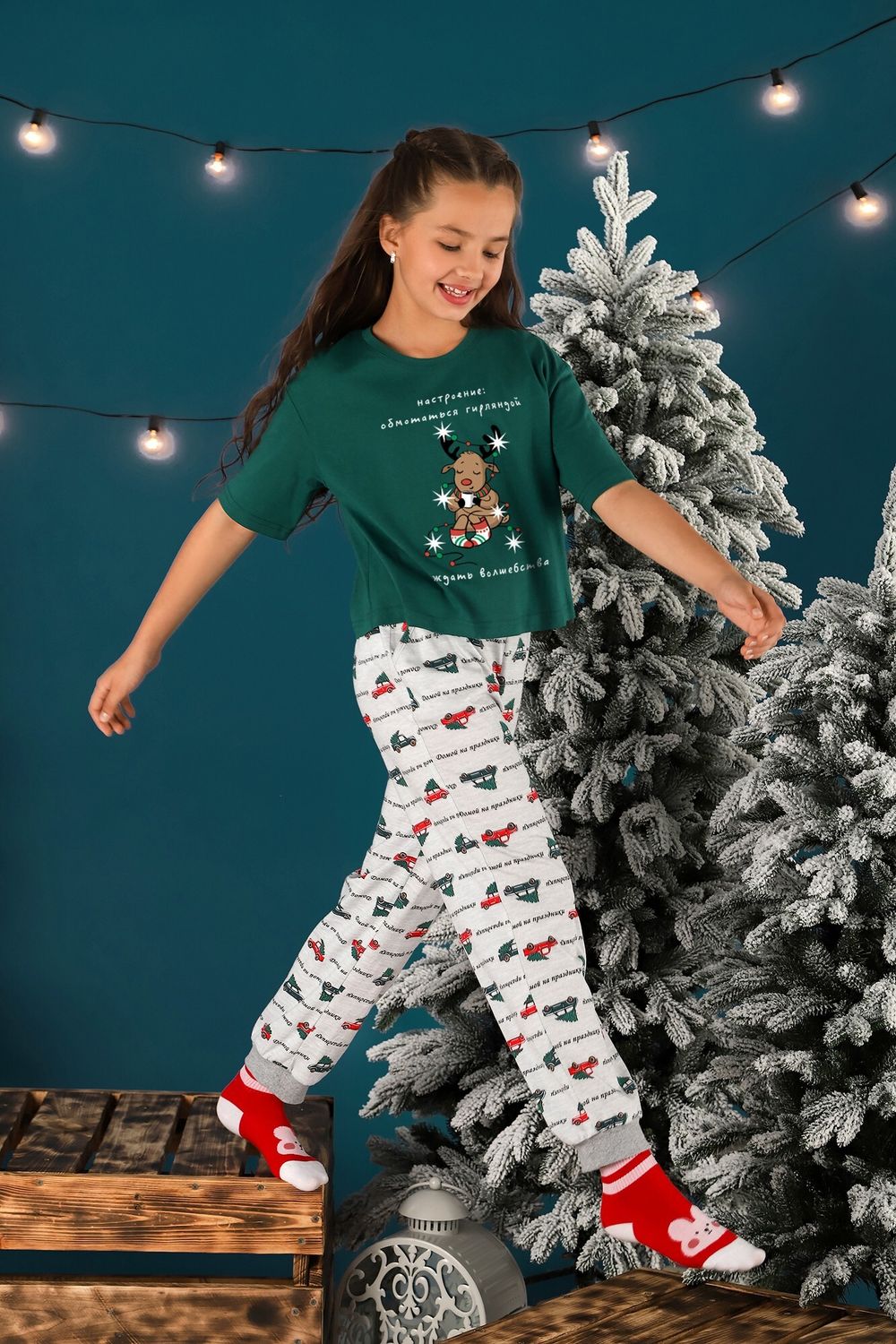 Костюм для девочки Каникулы-1.1 Виотекс ЗЕЛЁНЫЙ