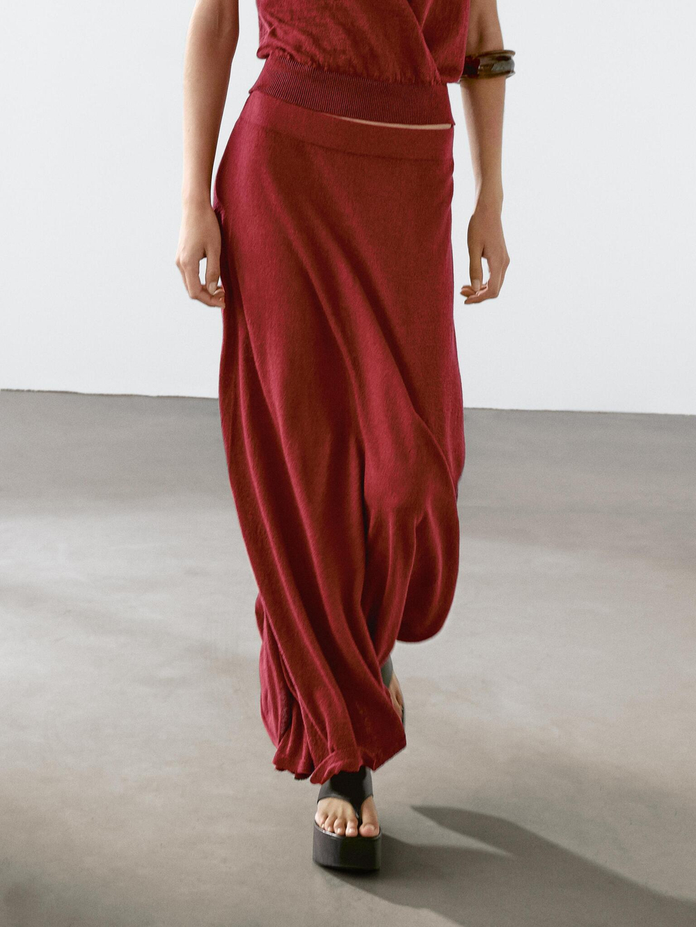 Massimo Dutti Длинная юбка из льняного трикотажа с воланом, темно-розовый