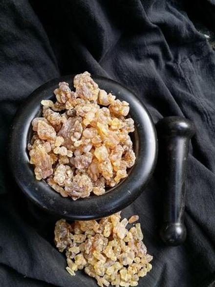 BENZOIN SIAM RESINOID 50% in TEC/ БЕНЗОИН СИАМСКИЙ резиноид CAS 9000-72-0 ; 84012-39-5