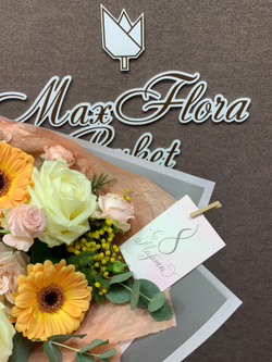 Букет 8 Марта М-43