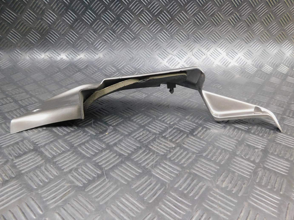 Пластик бака правый Kawasaki ZZR 400 98 053071